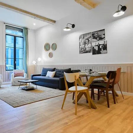 Old Lille: Charming Renovated Apartment Exterior photo